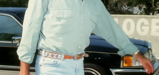 “Tom Selleck’s Most Memorable Fashion Moments”