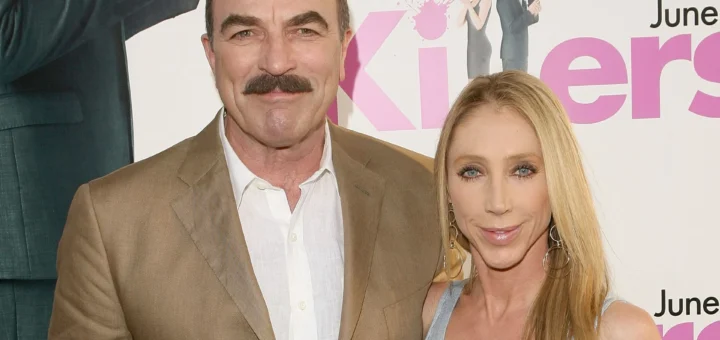 “Tom Selleck, 79, Admits He’s Never Used Email or Text, Relying on Wife Jillie, 66, for Tech Help”