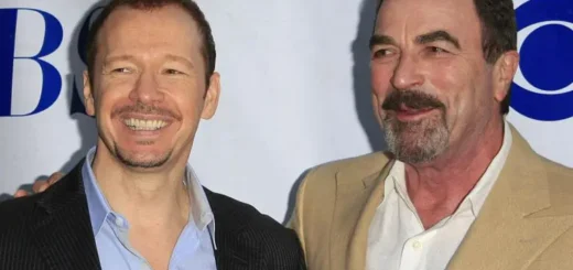 “Inside the Heartfelt Connection Between Donnie Wahlberg and His TV ‘Dad’ Tom Selleck”