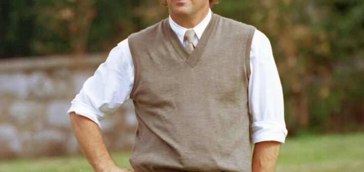 70-Year-Old Kevin Costner’s Golf Photos Have Fans Swooning