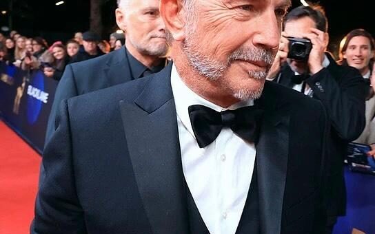 “Kevin Costner and Director Kelly Noonan Gores Are Reportedly Dating: ‘She Thinks He’s Wonderful’” “Kevin Costner and Director Kelly Noonan Gores Are Reportedly Dating: ‘She Thinks He’s Wonderful’”