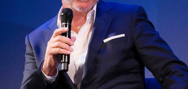 Kevin Costner Shares His Love for Hunting at Dallas Event