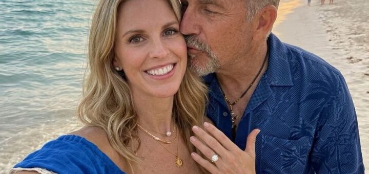 🌊 BREAKING: Kelly Noonan Gores Turns Heads During Romantic Beach Getaway With Kevin Costner — And the Internet Can’t Stop Talking